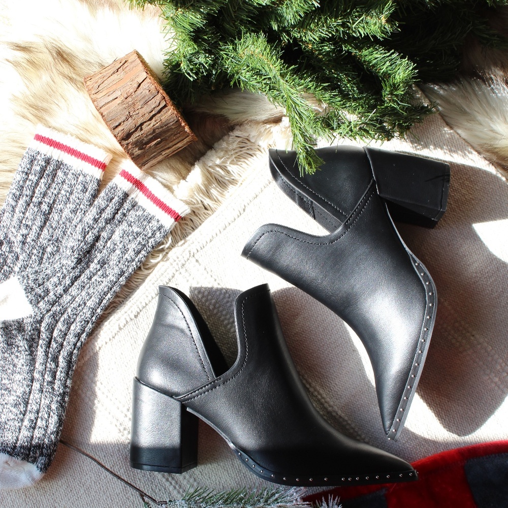 Fall collection// Black Bootie - Picture 5 of 5